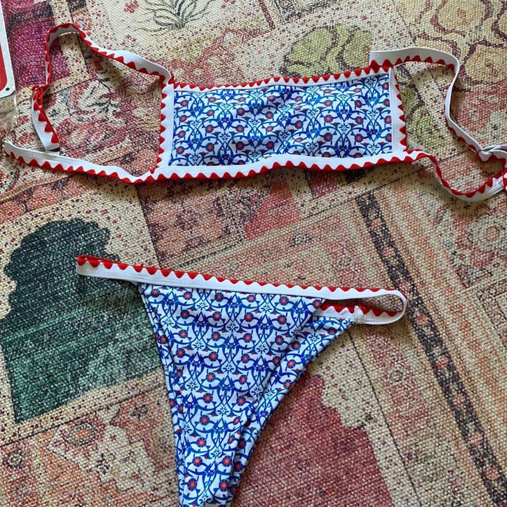 Red white blue two piece bikini size 6 (m)